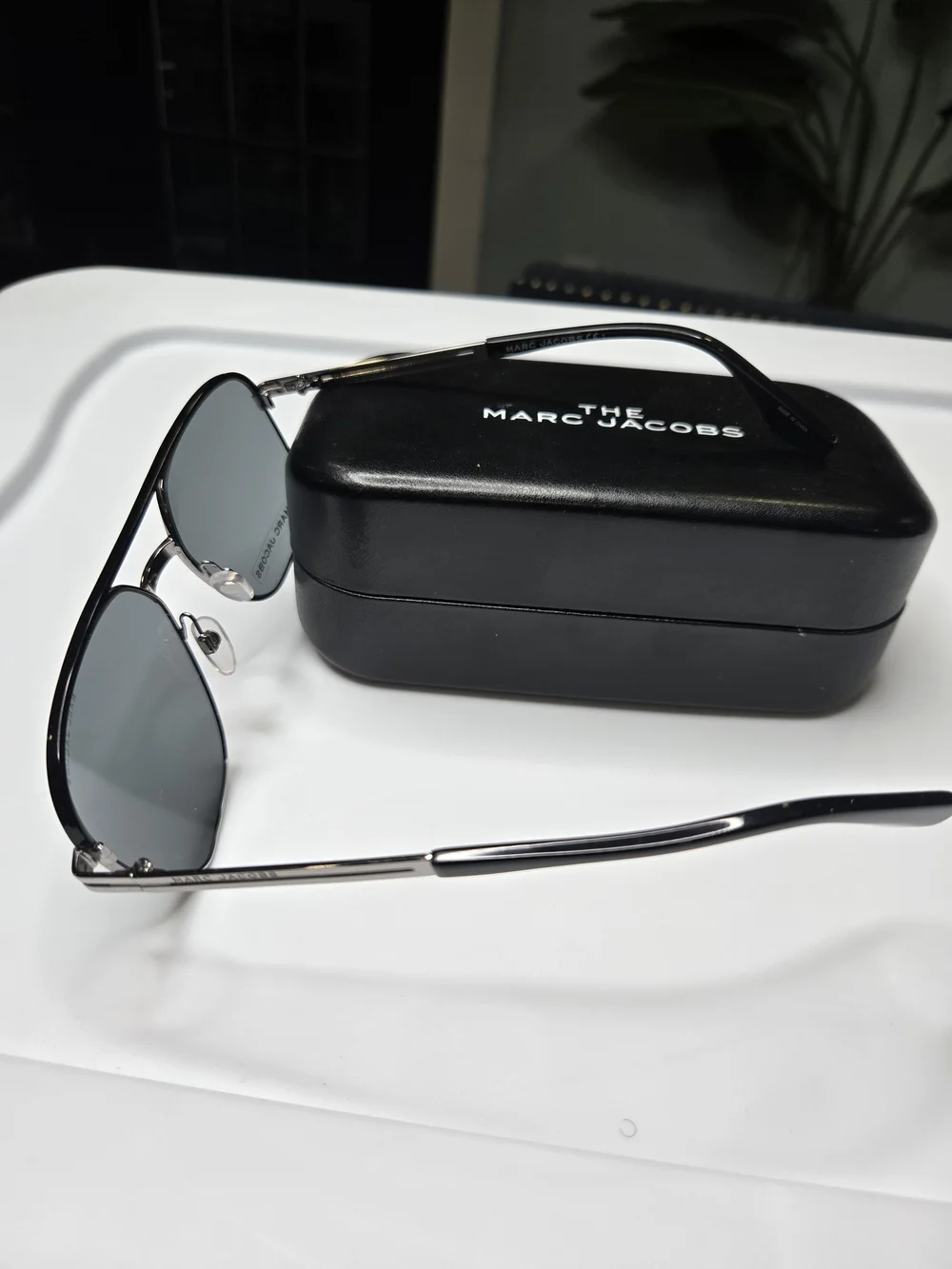 Marc Jacobs Silver Metal Aviator Sunglasses with Black Lenses